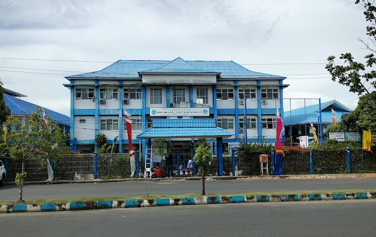 SMPN 1 Bengkulu (foto: Google Maps/The Loyal Official)